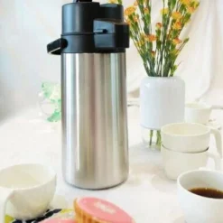 Airam teräspumppis 3 L käsipumpulla