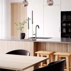 By Rydéns riippuvalaisin Boyle savunharmaa