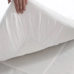 Finlayson Muotoonommeltu Twill Aluslakana valkoinen 80X200+25