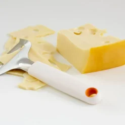 Fiskars Functional Form Juustohöylä pehmeälle juustolle