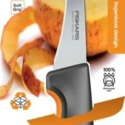 Fiskars Functional Form kuorimaveitsi kaarevalla terällä 7 cm