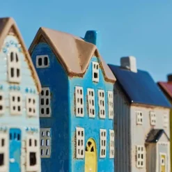IB Laursen talolyhty Nyhavn keltainen ovi