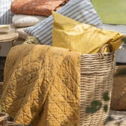 IB Laursen tyynynpäällinen Andrea keltainen kukat valkoinen