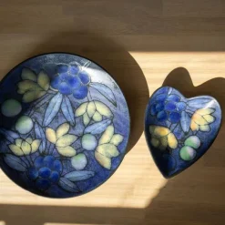 Pentik sydänmalja Studio 18x22 cm Carlson 165 v. sininen