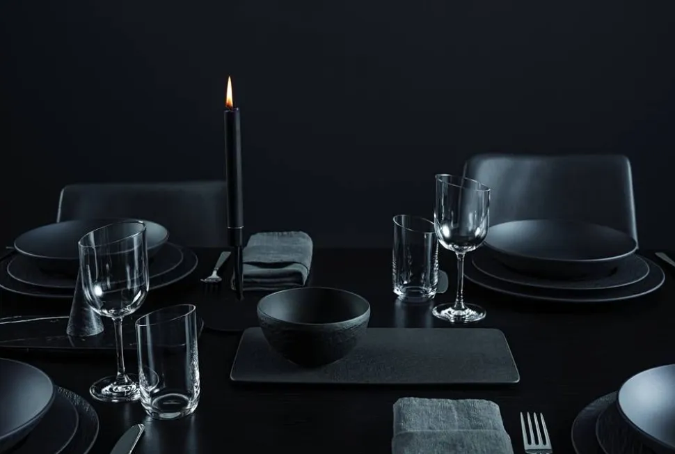 Villeroy&Boch Manufacture Rock Tarjoilulautanen 35x18x1 cm musta